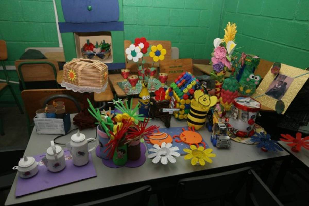 Obras de arte y jornadas de aseo en diez Escuelas Amigables con el Ambiente