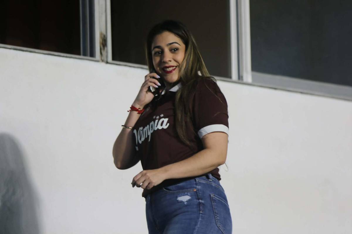 Bellas chicas, show de la Ultra Fiel, reconocimiento a figuras del Olimpia y los nuevos fichajes