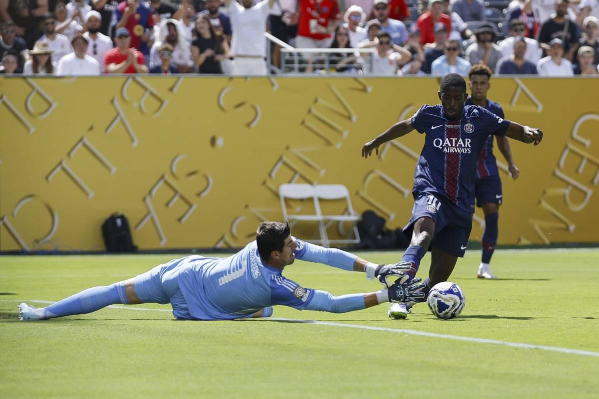 Desmayo de aficionado, el Balón de Oro, adiós a Modrić y villano del Real Madrid en goleada ante PSG