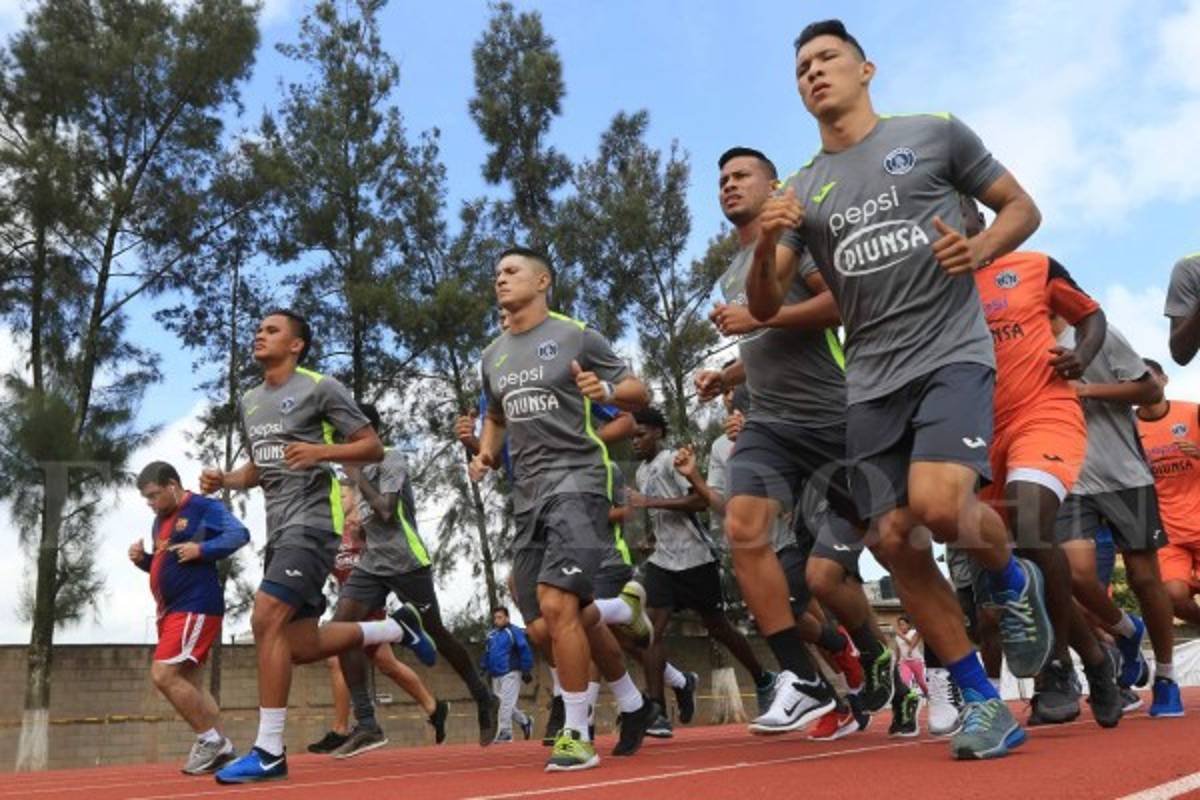 El delantero hondureño Eddie Hernández tiene ofertas de México y Asia