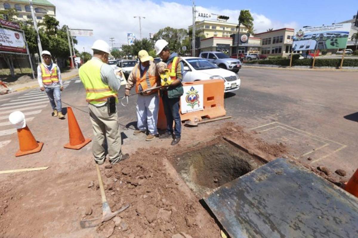 Obras limitan el paso vehicular en ocho sectores