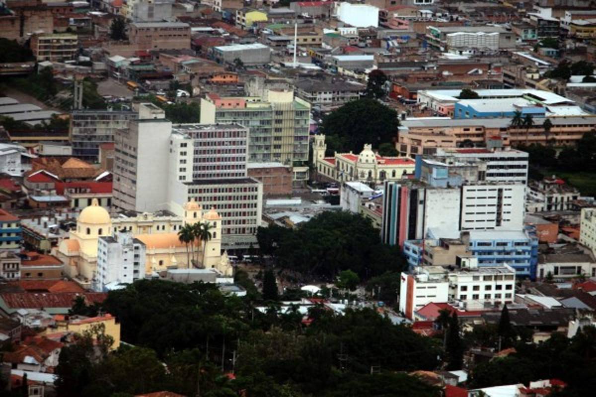 Con 441 años, Tegucigalpa sigue su pausado camino a la modernidad