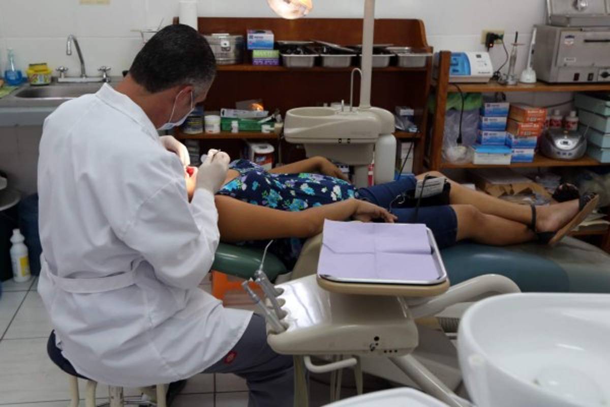 Centro de salud urge de edificio propio y equipo