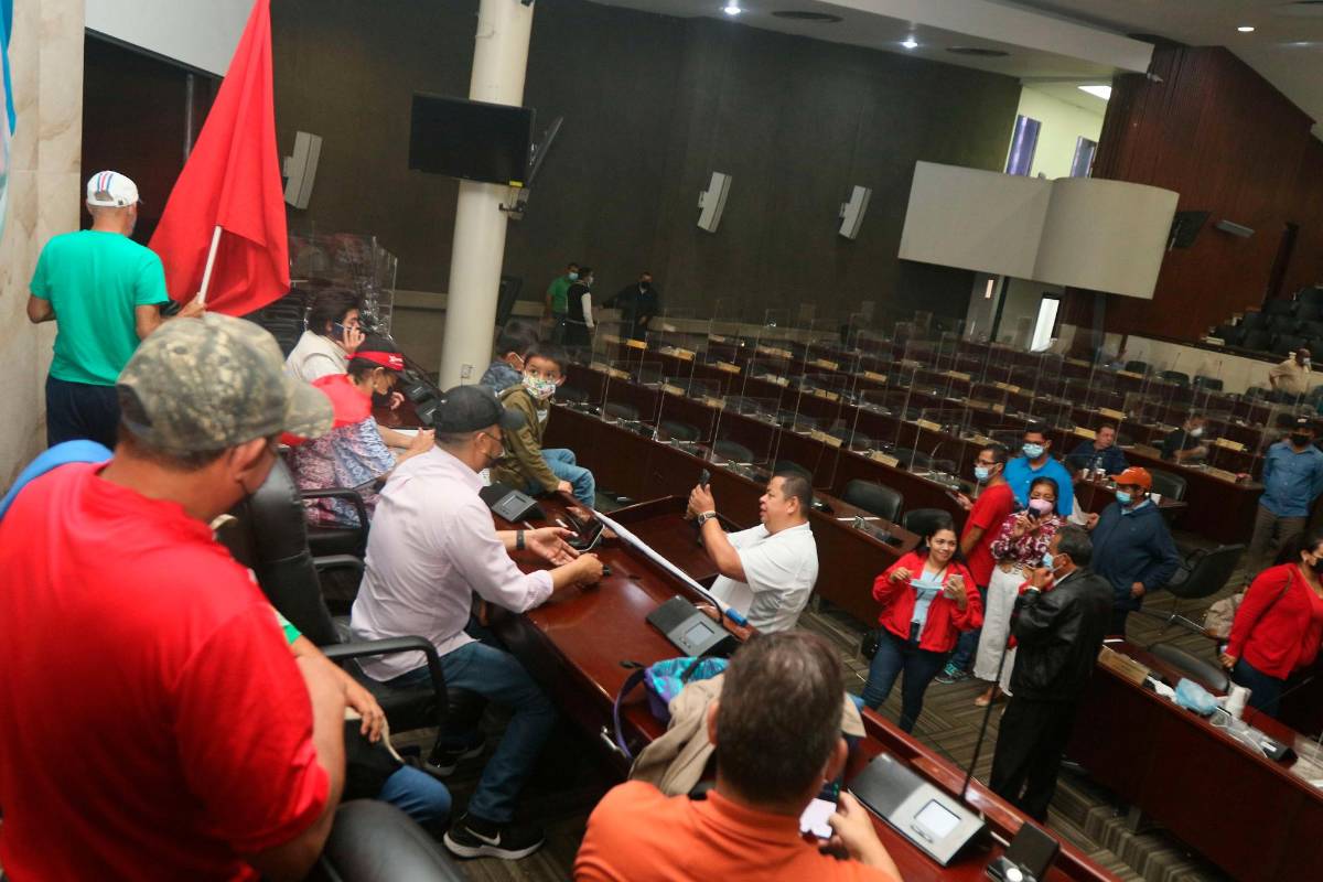 Congreso Nacional se convirtió en escenario para tomarse fotografías