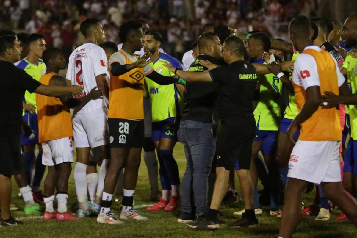 ¿Cómo inició todo? Jugadores de Olancho y Olimpia terminan entre puños y agarrones
