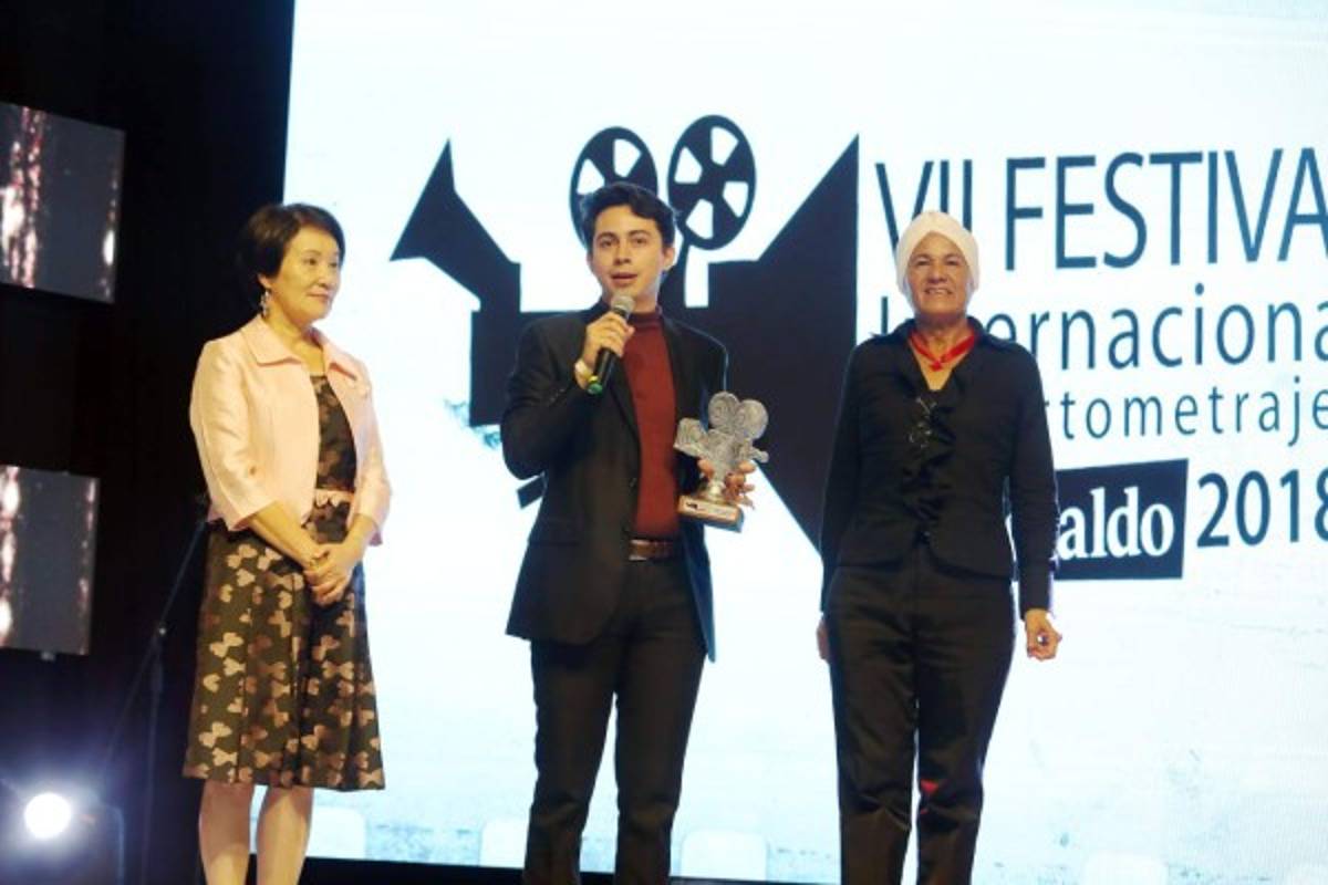 WIlliam Reyes rumbo a Cuba con 'Victoria”