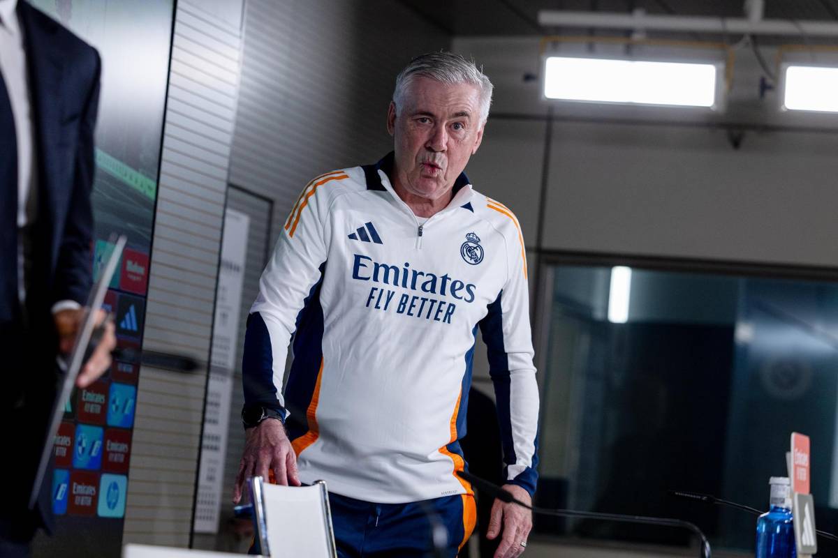 Carlo Ancelotti sorprende al llamar a futbolista retirado de la selección de Brasil