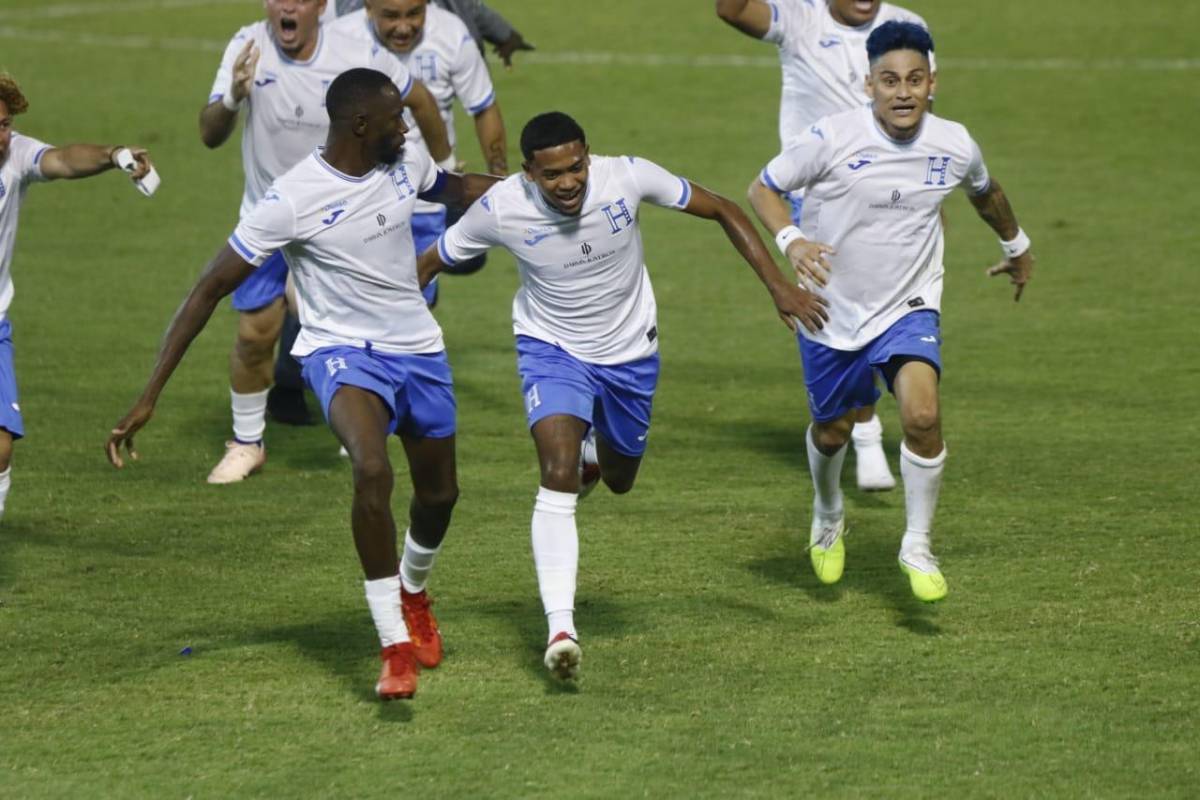 Pomponera de los tiktokers sorprende al confirmar su relación con futbolista hondureño