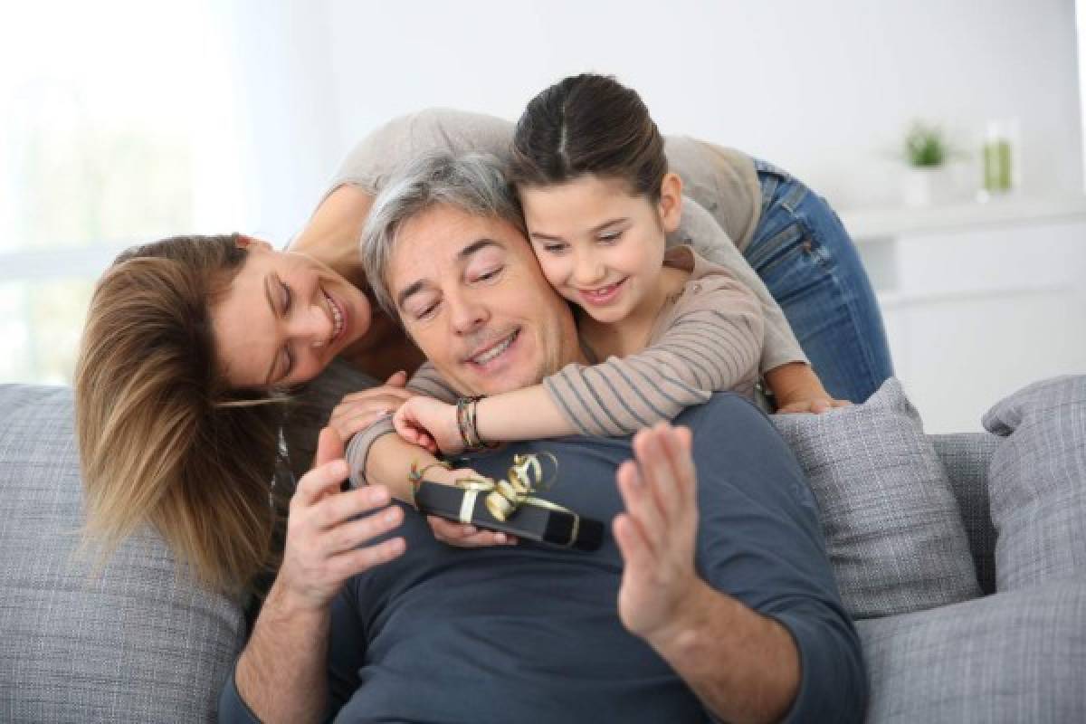 ¡Celebre el Día del padre con los hijos de su pareja!