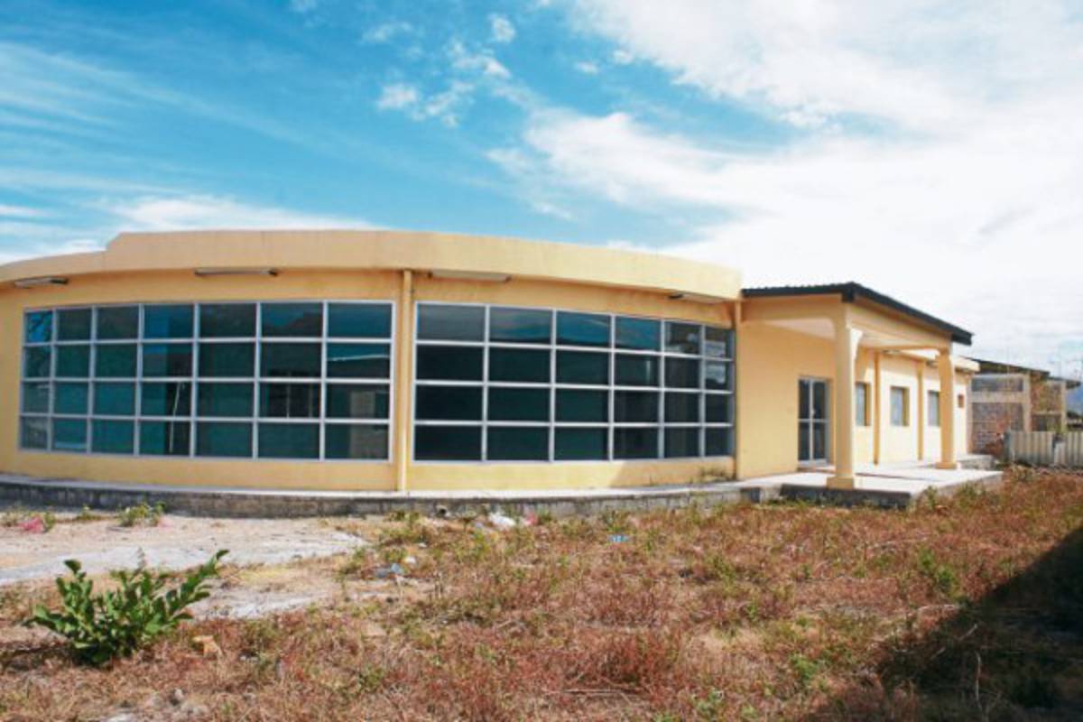 Por falta de equipo sigue cerrada clínica materna de Nacaome