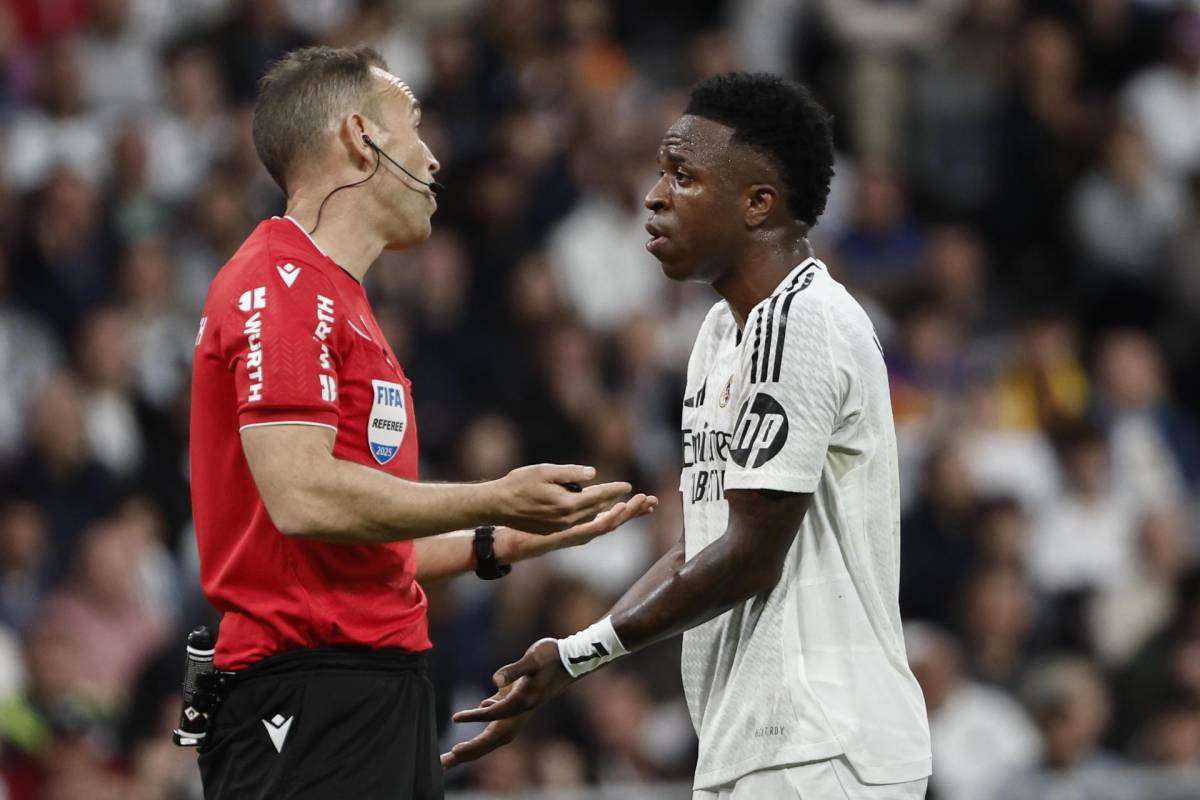 Tristeza en Real Madrid tras caer ante Valencia y el 'regalito' que Vinícius no aprovechó Tristeza en Real Madrid tras caer ante Valencia y el 'regalito' que Vinícius no aprovechó