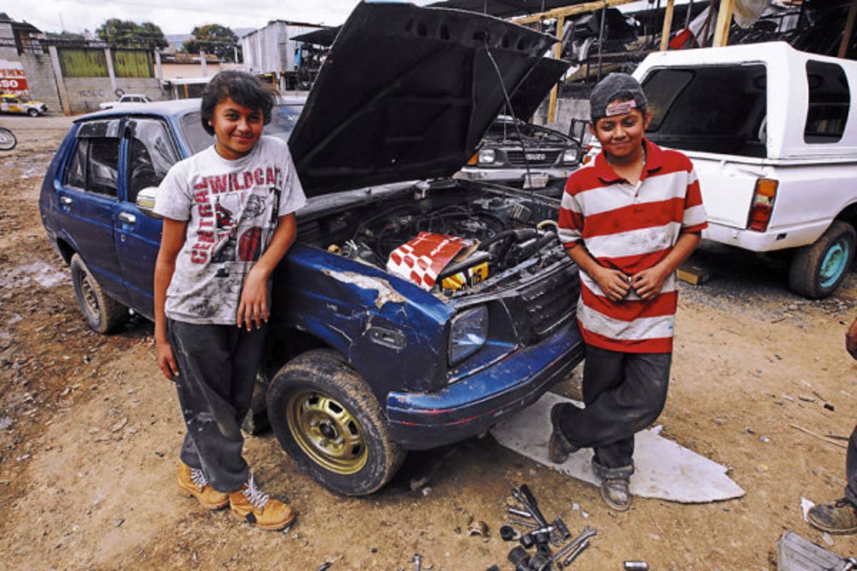 A sus 12 años ya son las reinas del motor