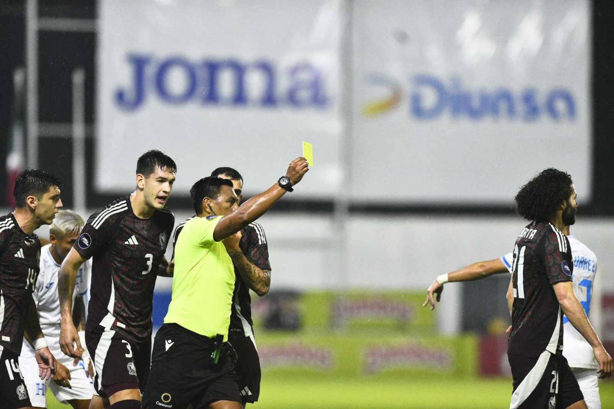 No se vio: Pelea de Menjívar con Jiménez, periodista robó miradas y Aguirre lleno de sangre