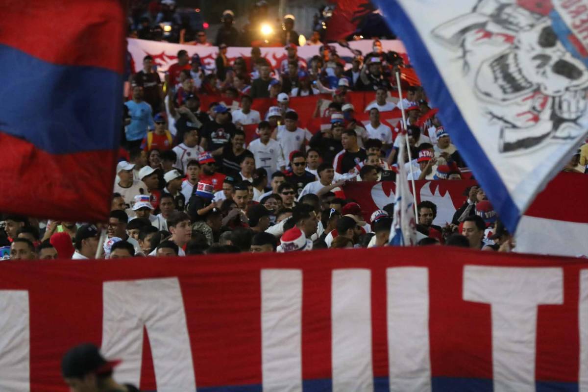 La enorme llegada de la Ultra Fiel para decisivo juego de Olimpia ante Saprissa