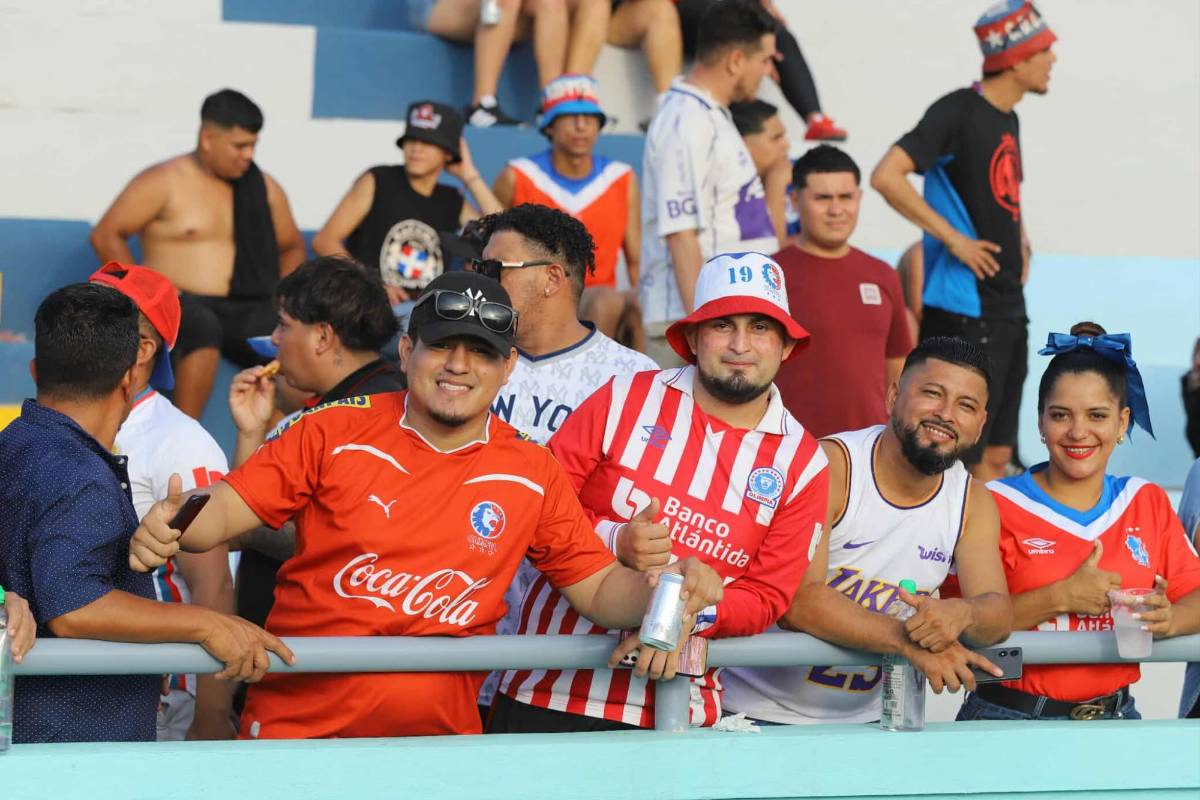 Bronca de Espinel, linda chica cautivó, show de la Ultra y épica remontada de Olimpia vs Victoria