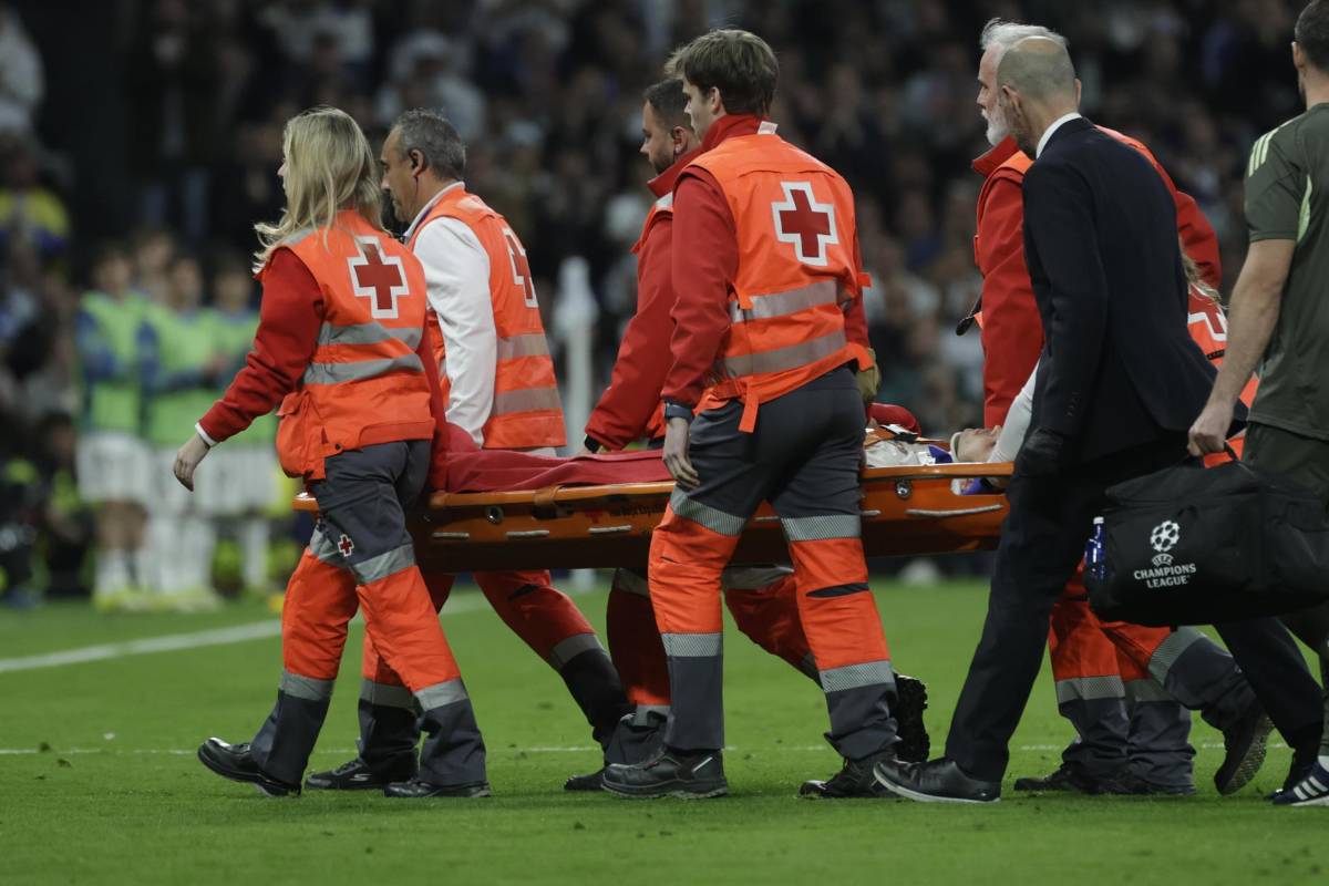 Arbeloa da detalles de la lesión de Asencio; fue llevado de emergencia al hospital