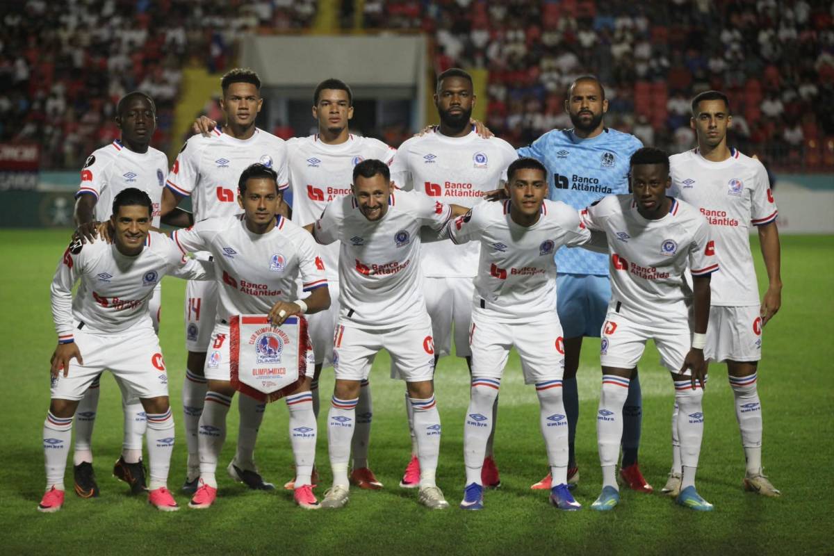 Polémica arbitral, sorprende héroe de Olimpia y sufrimiento ante Mixco en Copa Centroamericana