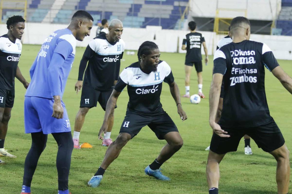 Jugador llegó con bolso de lujo, insólito impase en el estadio y ausencias en entreno de Honduras