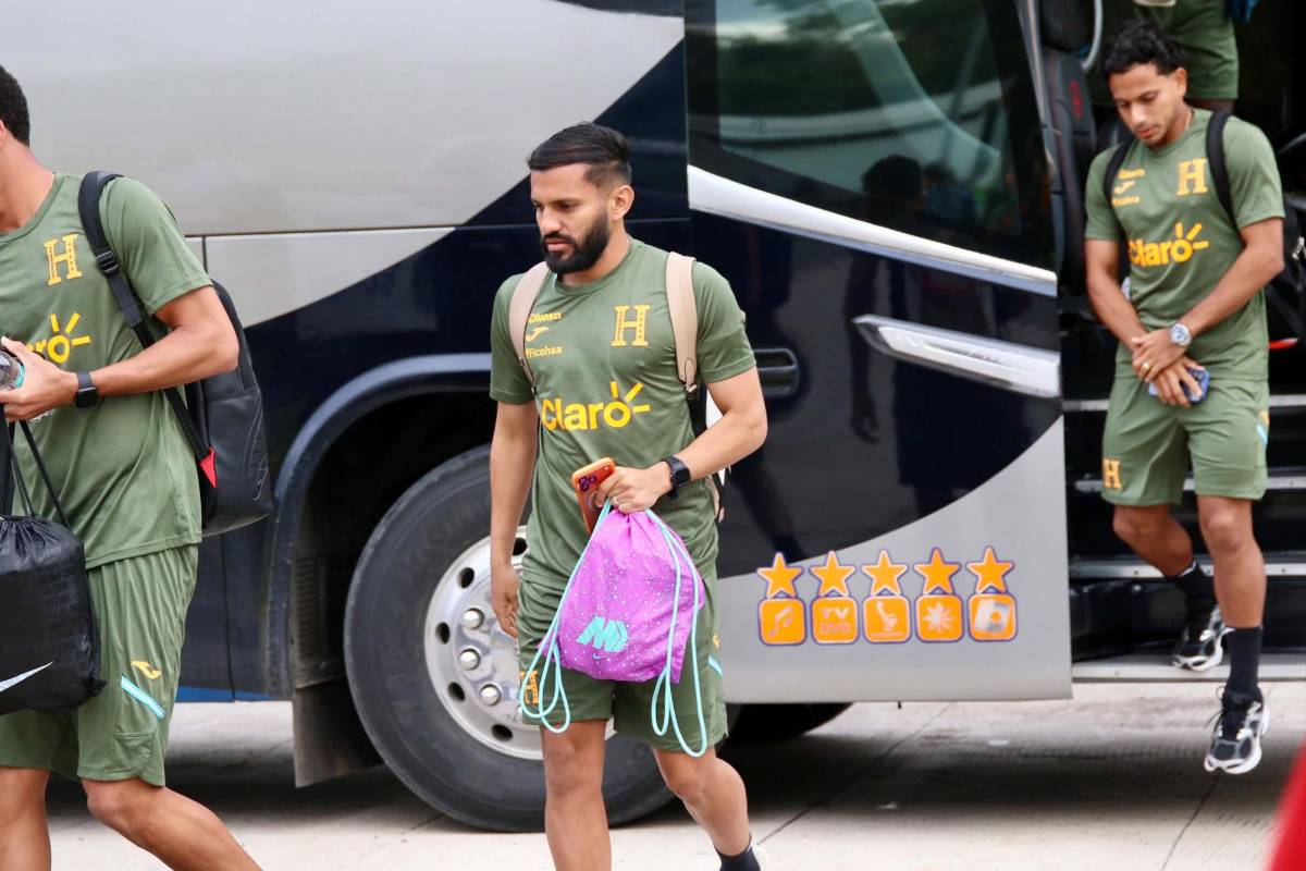 Edwin Rodríguez preocupa, legionario llega con lujosa bolsa y sorpresa en entreno de Honduras