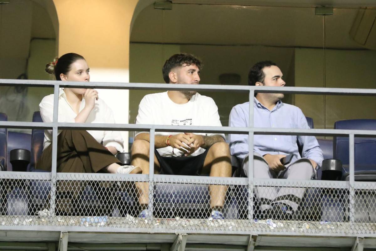 Auzmendi sorprende, bella mamá de jugador de Motagua y detalle en memoria a Orinson