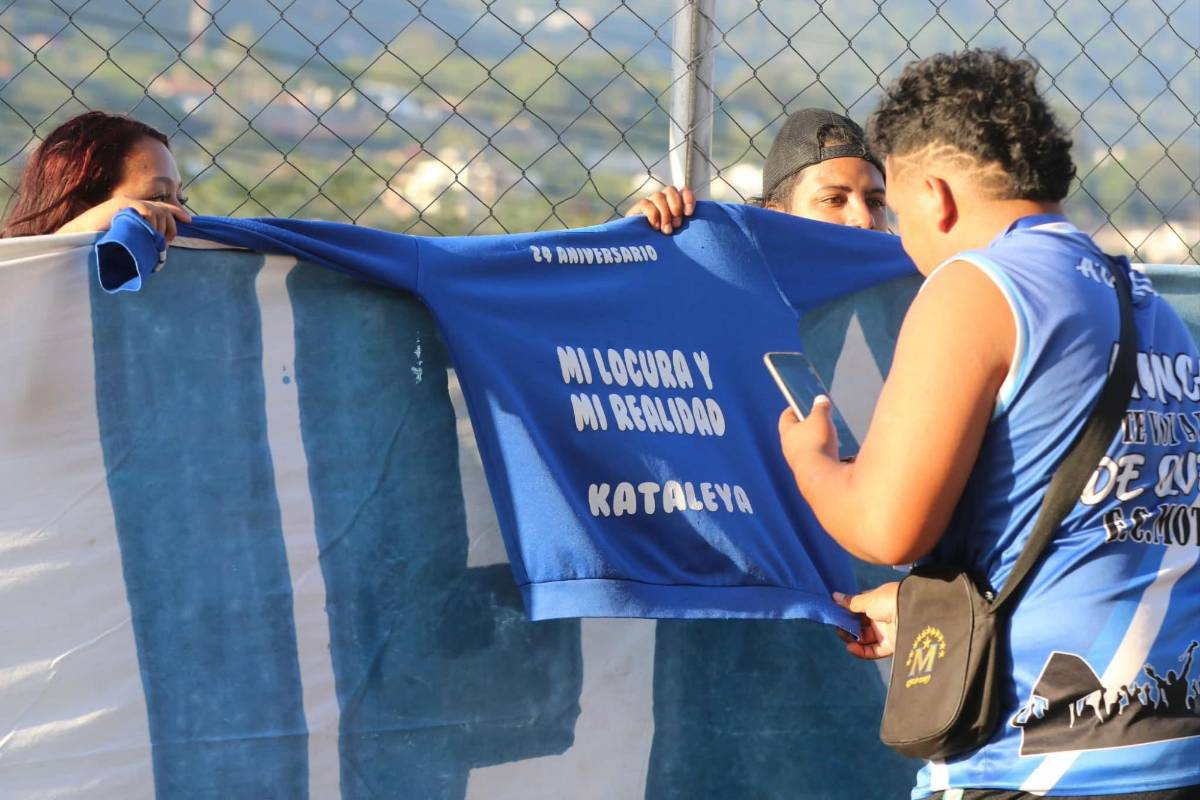 Fiesta total en el Estadio Nacional: Afición de Motagua celebra su 98 aniversario