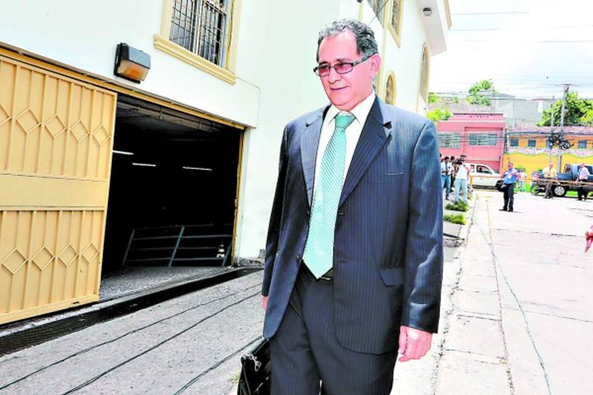 Dos detenciones judiciales contra Mario Zelaya por desfalco al IHSS