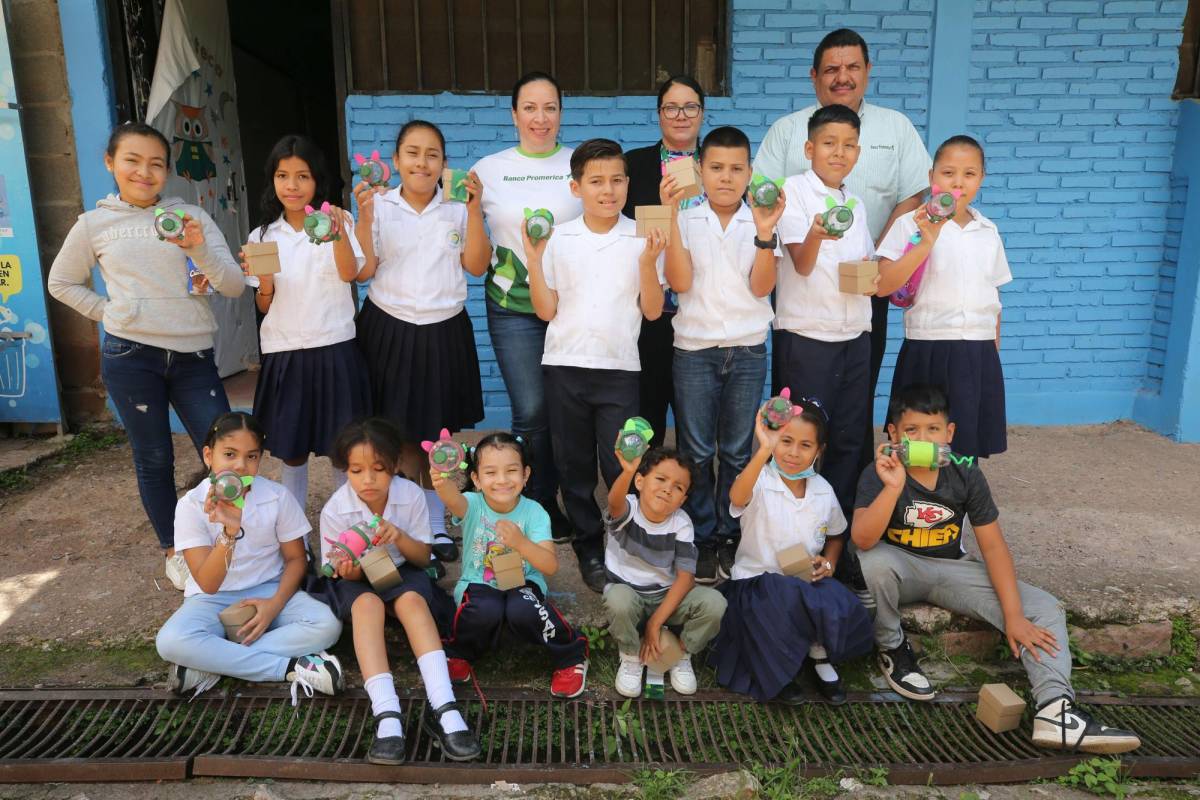 Banco Promerica planta semilla del ahorro y un futuro verde en Escuelas Amigables con el Ambiente