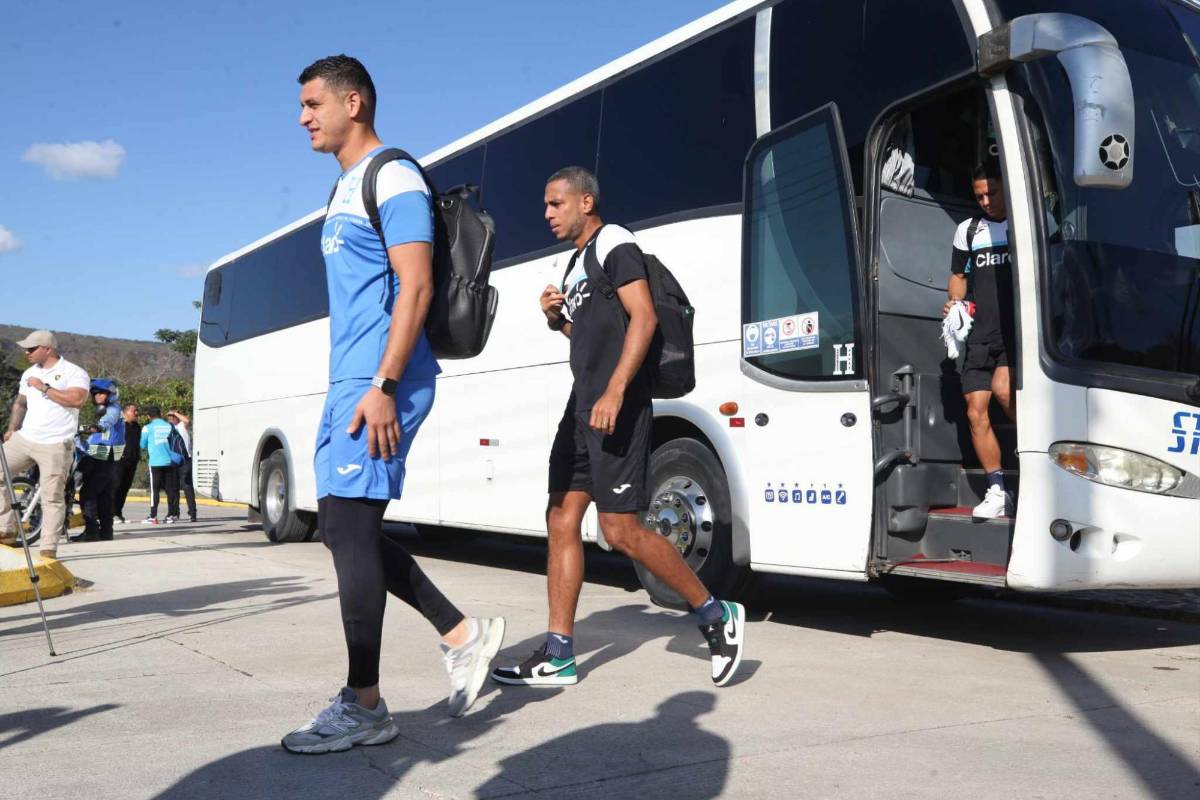 Caras nuevas, visita sorpresa y gran ambiente en primer entreno de la Selección de Honduras