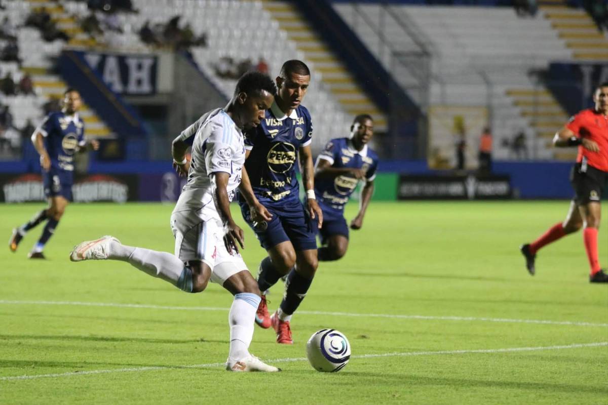 Rubia enamora, Motagua sonríe en Copa Centroamericana y señalan culpable de la derrota de Alianza