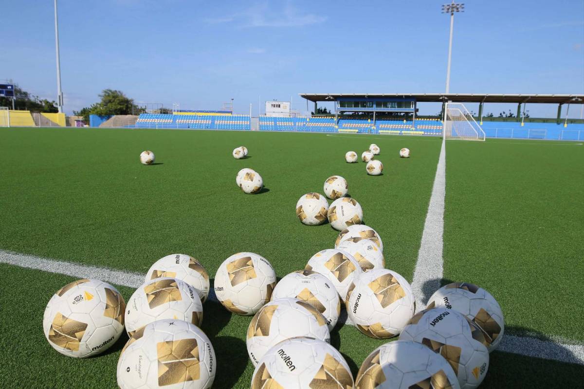 Cancha sintética, mucho calor, así es Curazao, lugar donde jugará Honduras