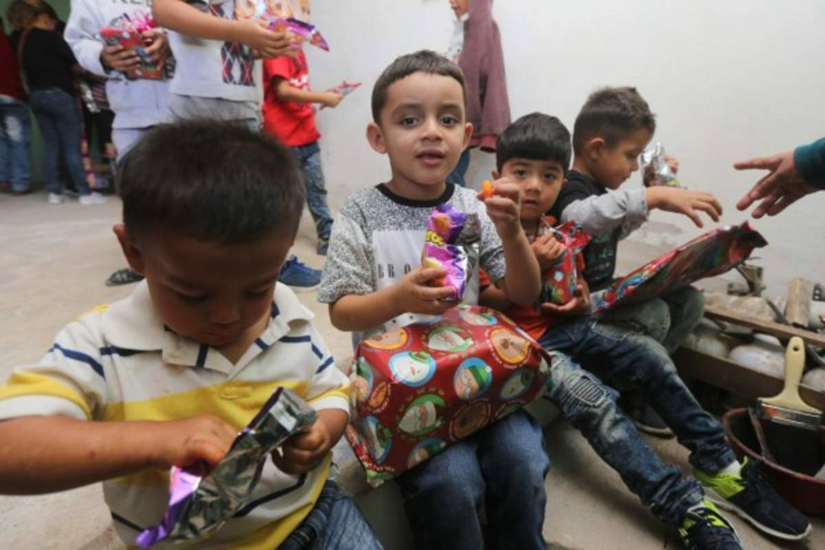 Ogilvy y Yummies dibujaron sonrisas en 200 niños de Monte de los Olivos