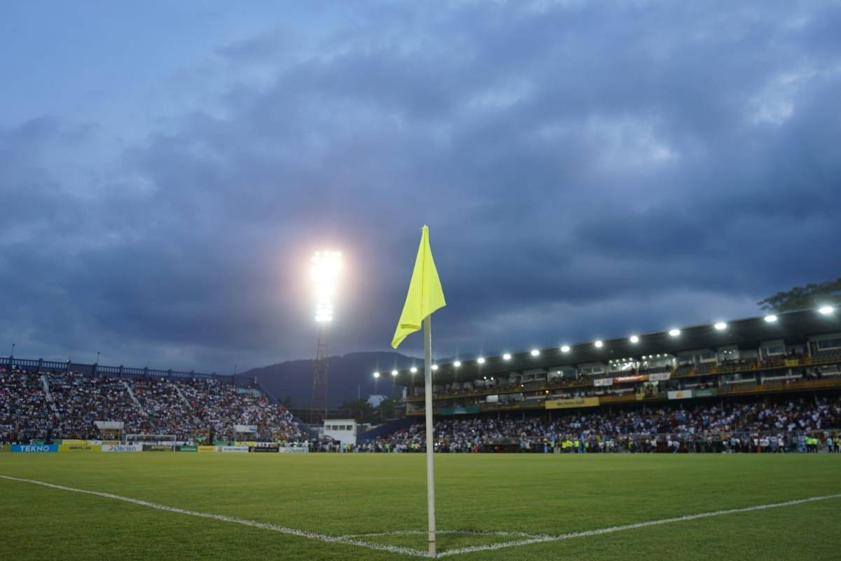 Jugadores se van a los golpes, inesperado héroe y Supremo celebró con Milagro Flores en partido de tiktokers