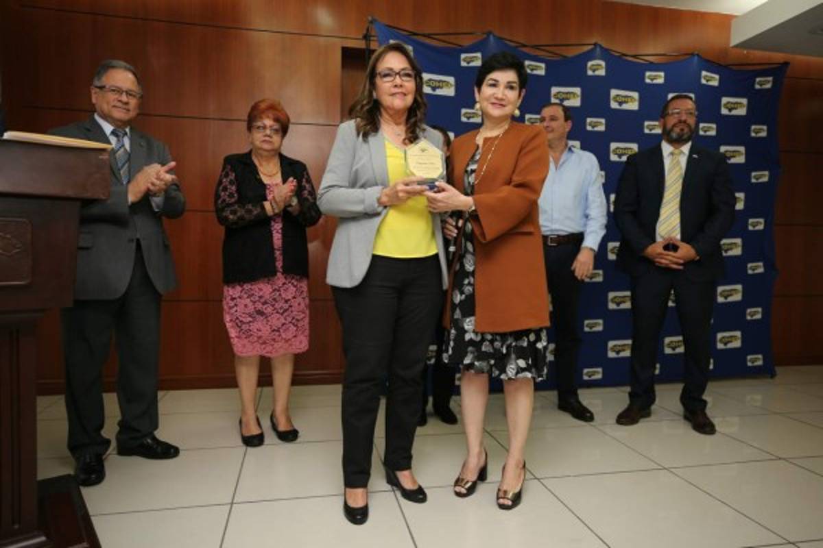 El Cohep premió a las mujeres hondureñas ejemplo de emprendimiento
