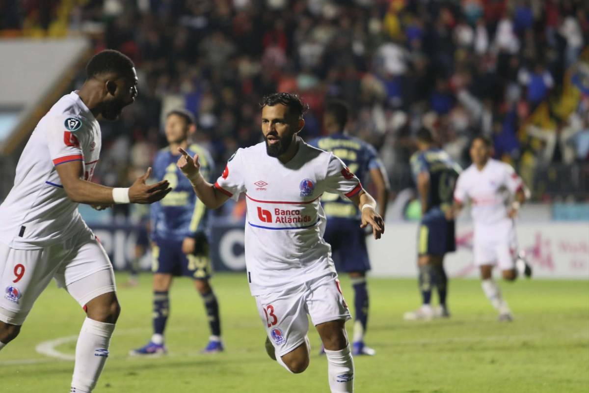 Novia de jugador cautiva, figura del Barcelona llegó y reglamento de Concacaf afecta a Olimpia ante América