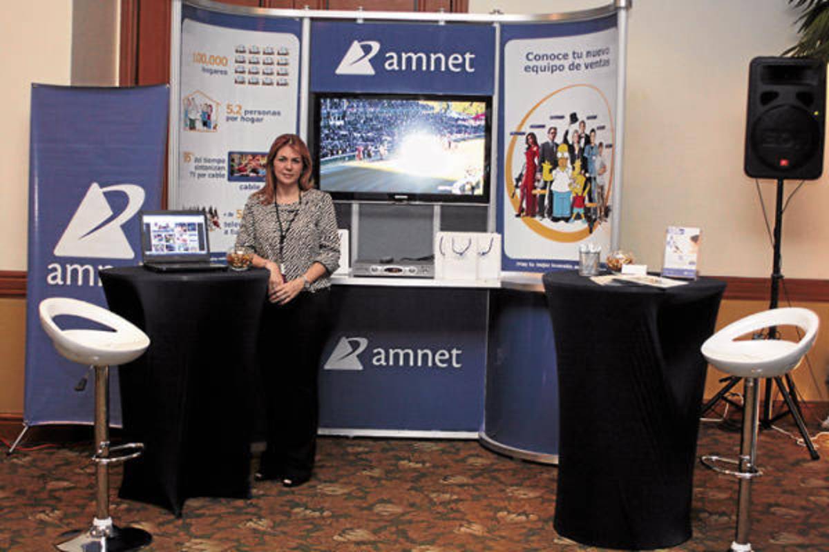 'Inspiraciones y trazos de Honduras” visita San Salvador