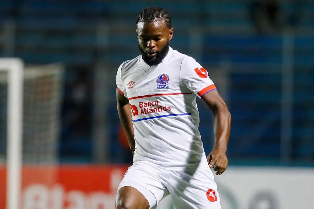 Fichajes: Revés para Olimpia, Real España mueve sus piezas y Marathón busca refuerzos