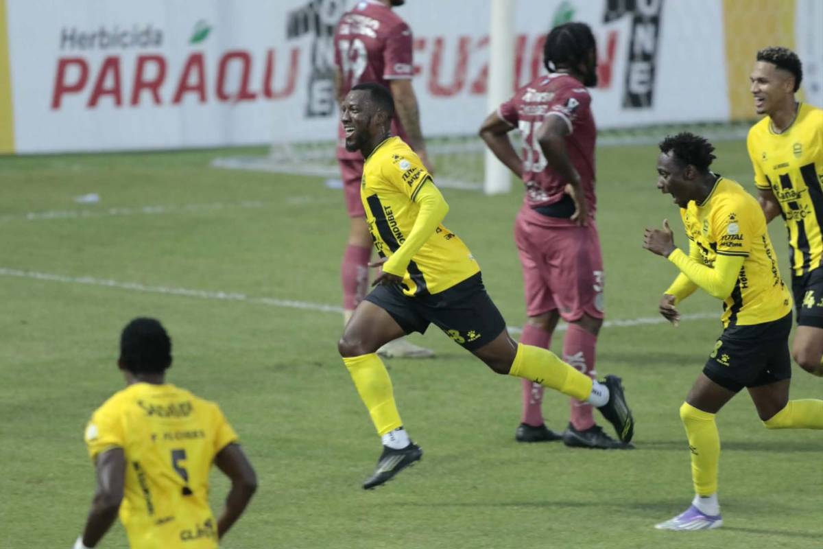 Periodista enamora, argentino sorprende, pleito de aficionados y héroe de Real España ante Motagua