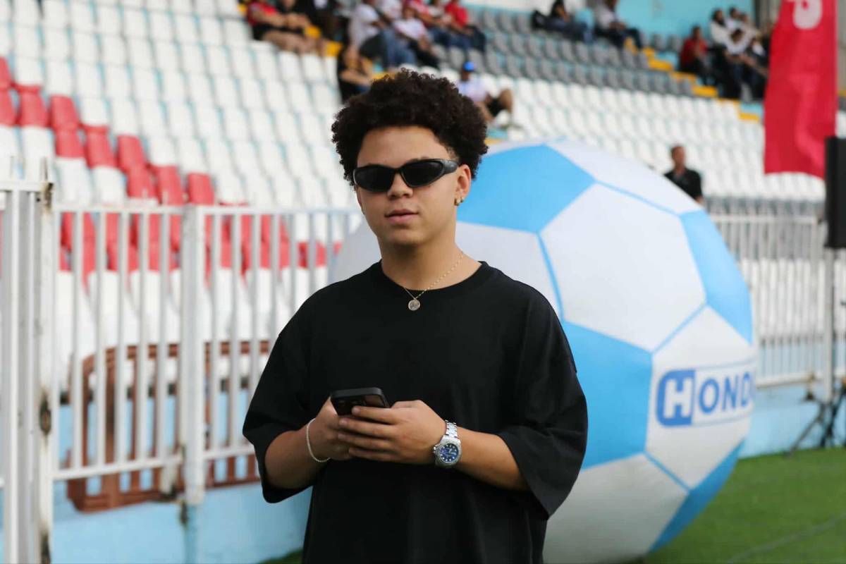 Lo que hizo Roxana Somoza, esposa de jugador roba suspiros, Edwin preocupa y felicidad de Olimpia