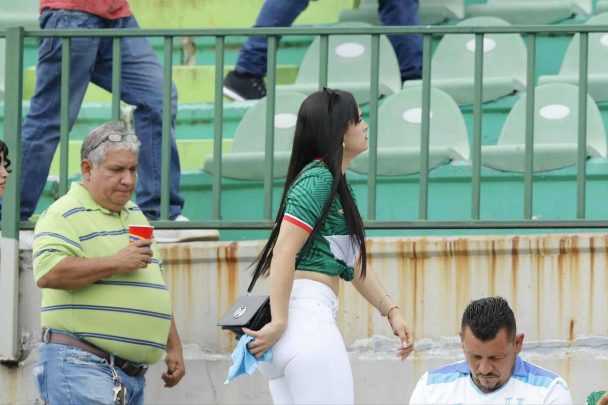 Bellas chicas se roban las miradas, abrazo al monstruo y técnico espiaba a sus rivales