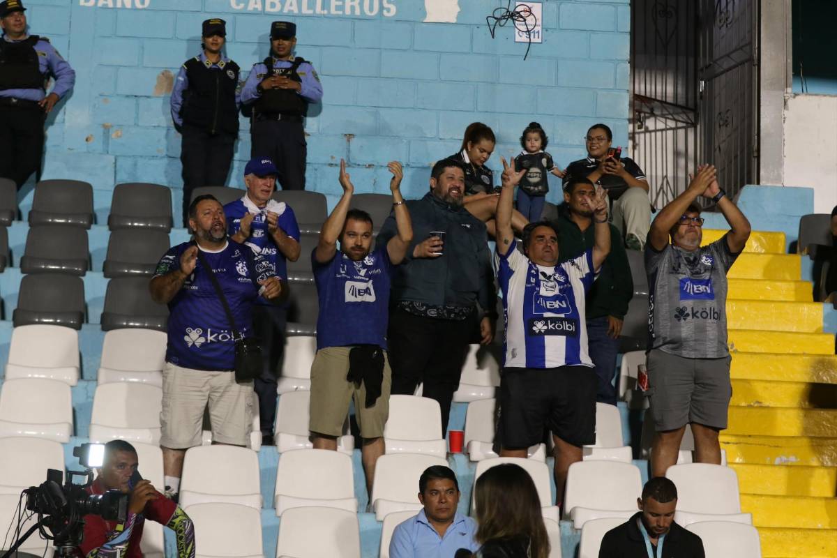 Familia de histórico, bellas chicas, el enmascarado: Ambiente previo al Motagua vs Cartaginés