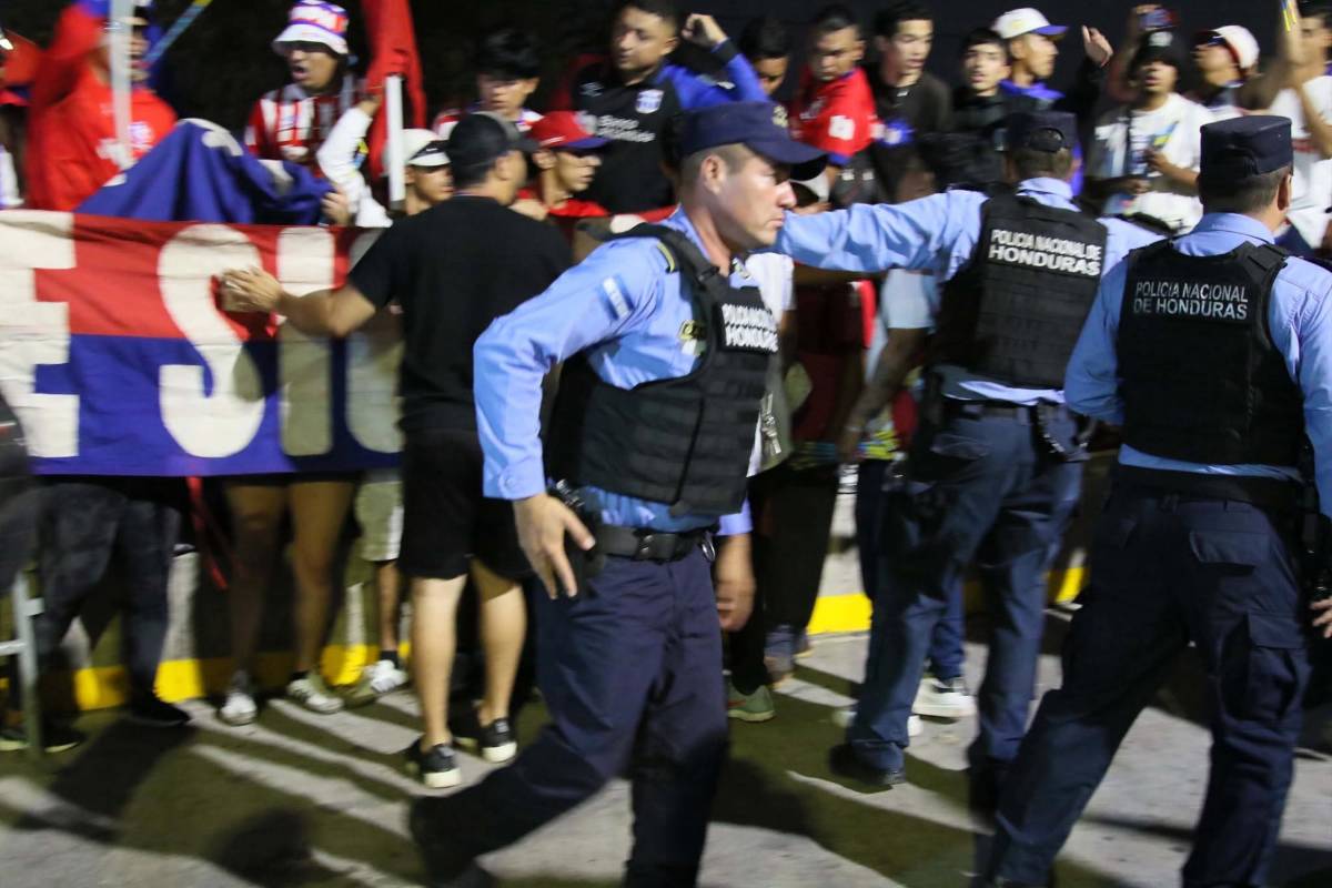 Presentadoras deslumbran, Olimpia se vengó de Real España y la burla de Jerry Bengtson