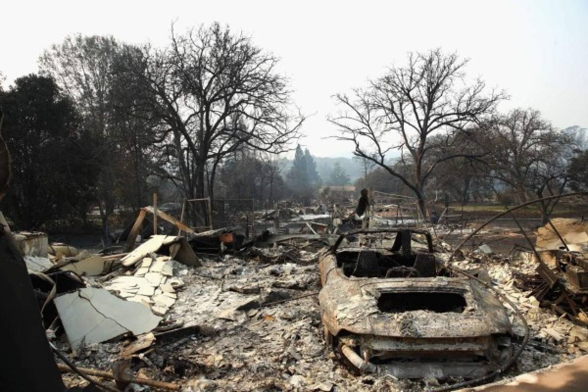 Devastación y luto deja gigantesco incendio en California