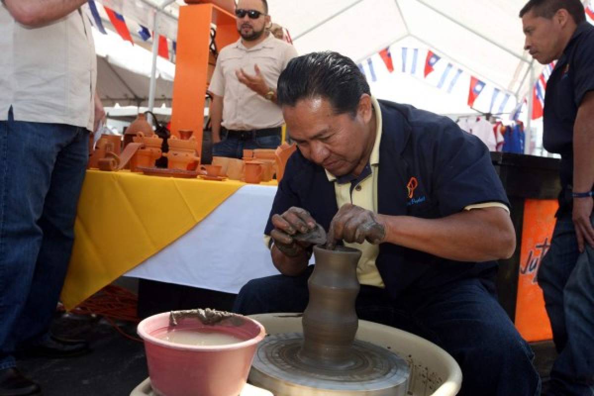 Amplia participación de los emprendedores en Mi Feria DC