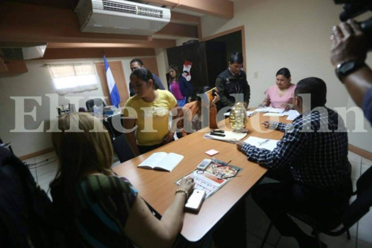 Honduras: Madre de niña quemada con pólvora hará trabajo comunitario