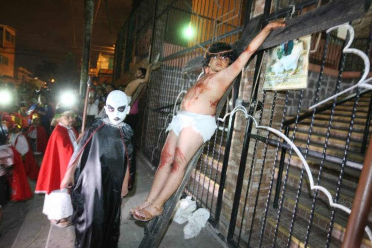 La vía dolorosa de Jesús tiene rostro infantil