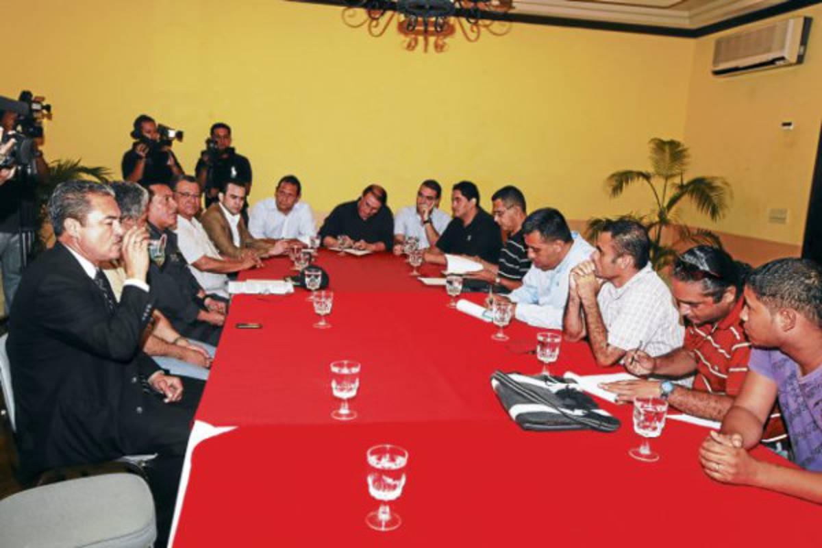 Al menos 500 policías resguardarán la final Olimpia-Marathón