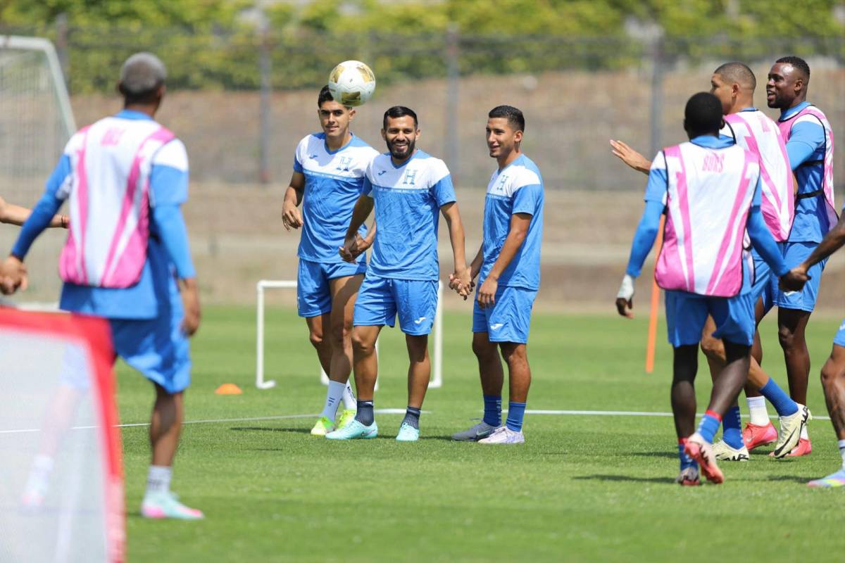 Nuevo rapado y fenomenal ambiente: Honduras se prepara para enfrentar a Curazao en Copa Oro Nuevo rapado y fenomenal ambiente: Honduras se prepara para enfrentar a Curazao en Copa Oro