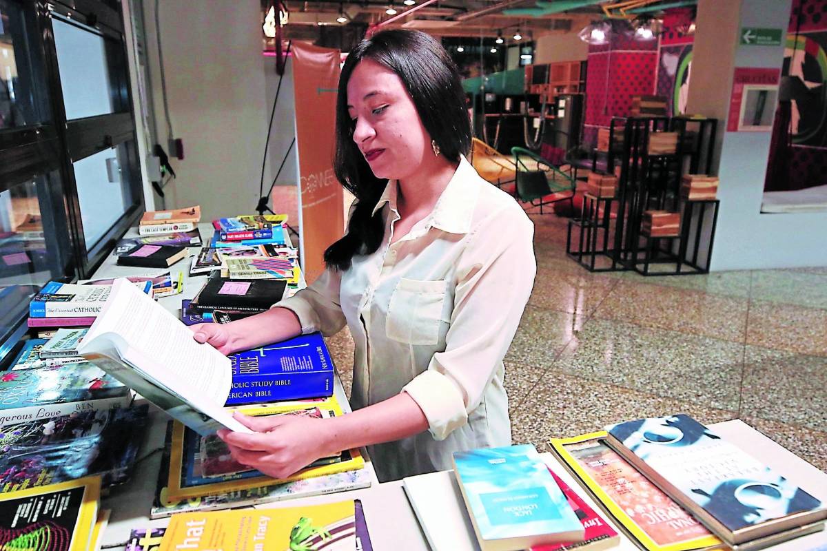 A Jessica le apasiona la lectura y su libro favorito es “Mujeres que corren con lobos”.