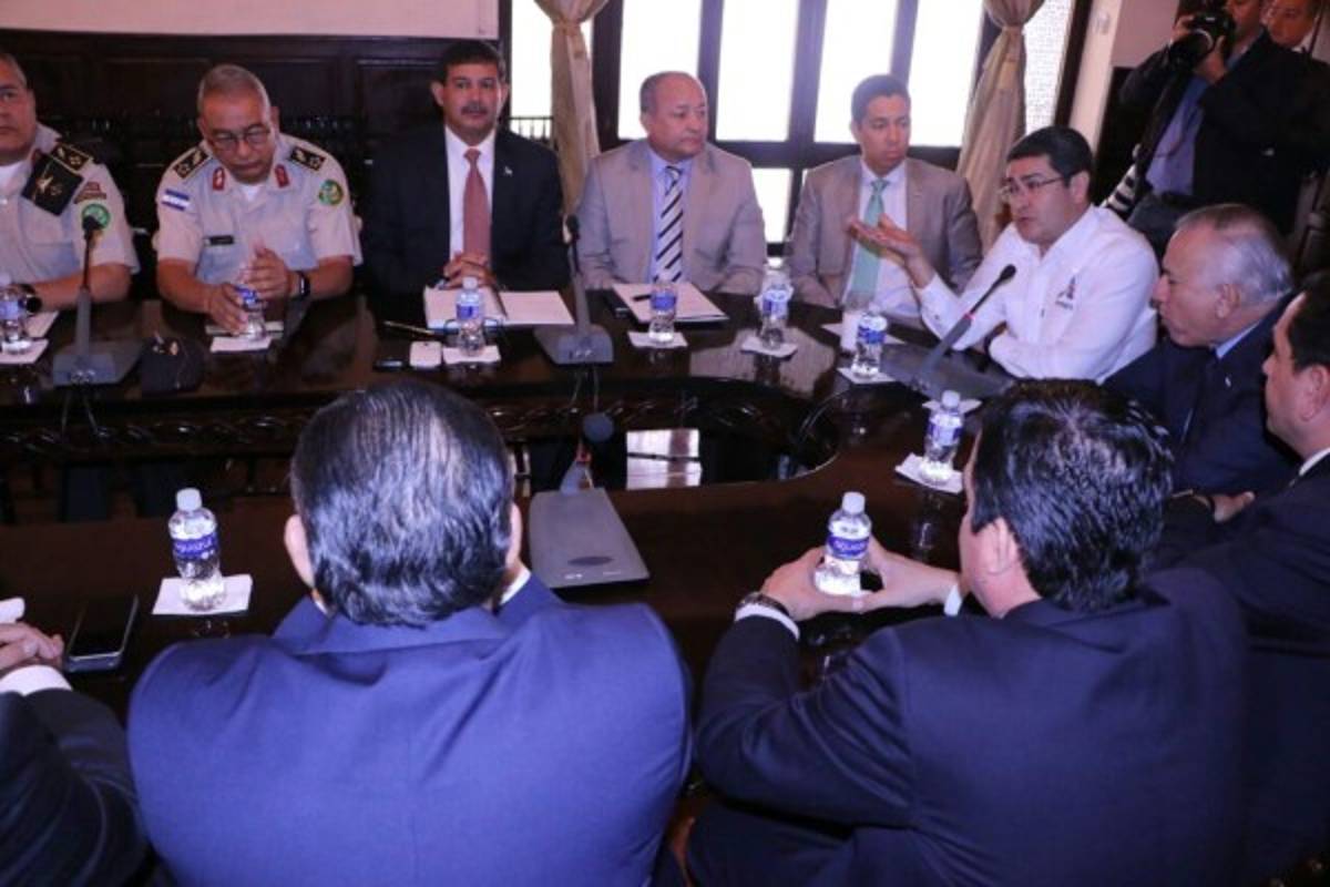 Conasin y directiva del Congreso Nacional socializan paquete de reformas al Código Penal