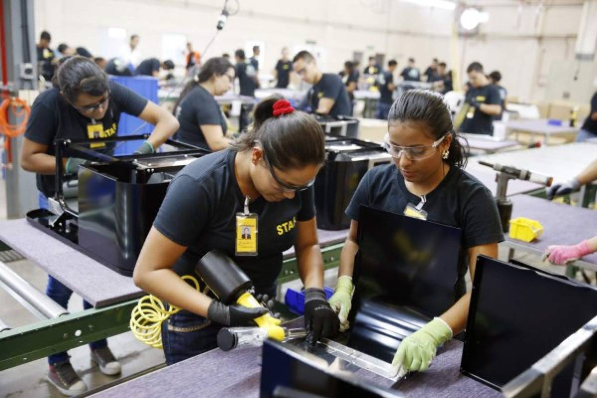 Manufactura y call centers, los primeros que crearán empleo